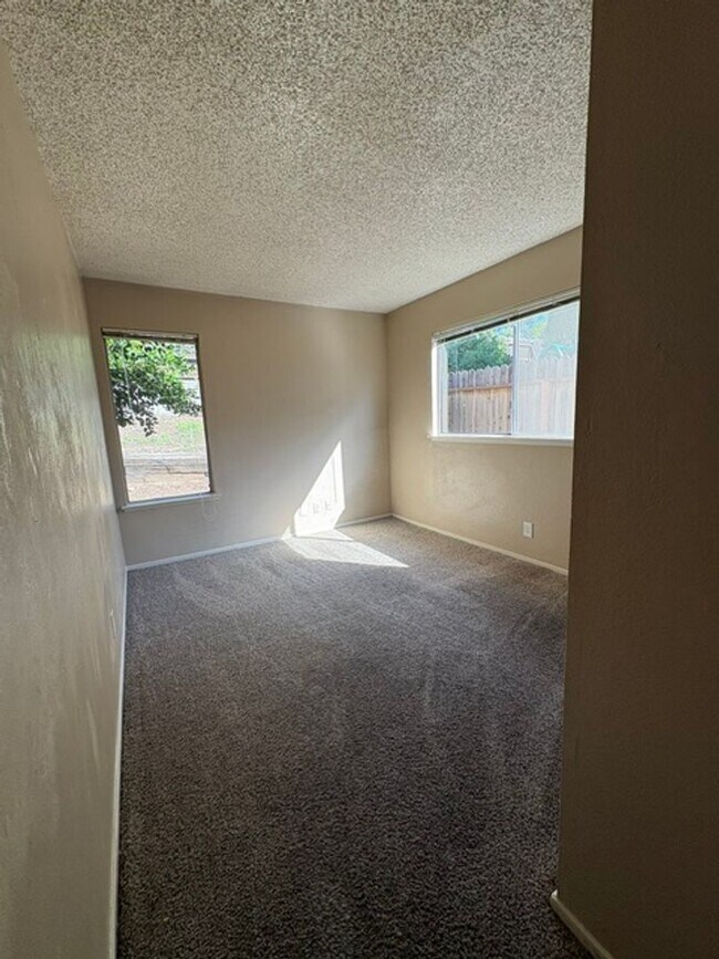 Building Photo - 2405-2409 S Whitney Blvd