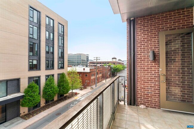 Building Photo - 112 South Street East
