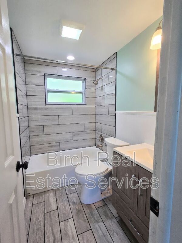 Building Photo - 4328 Baden Dr
