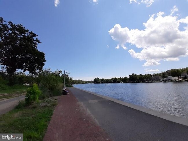 Building Photo - 3380 Longbow Ct