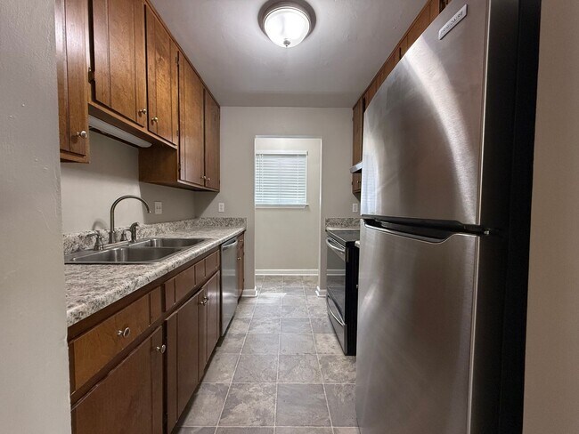 Building Photo - 1563 Willow Bend Way