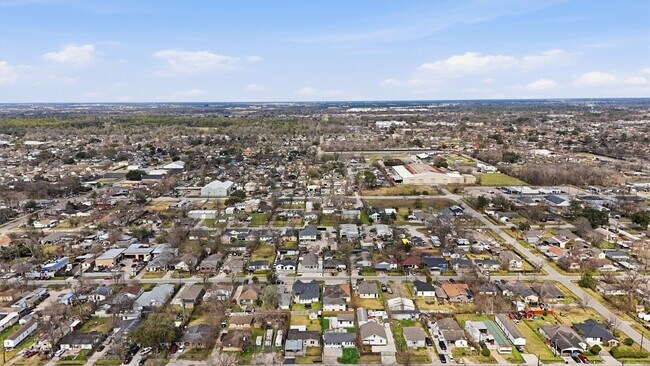 Building Photo - 3531 Cedar Hill Ln