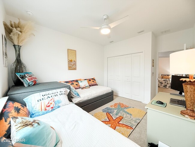 Building Photo - 8734 Sand dollar Dr