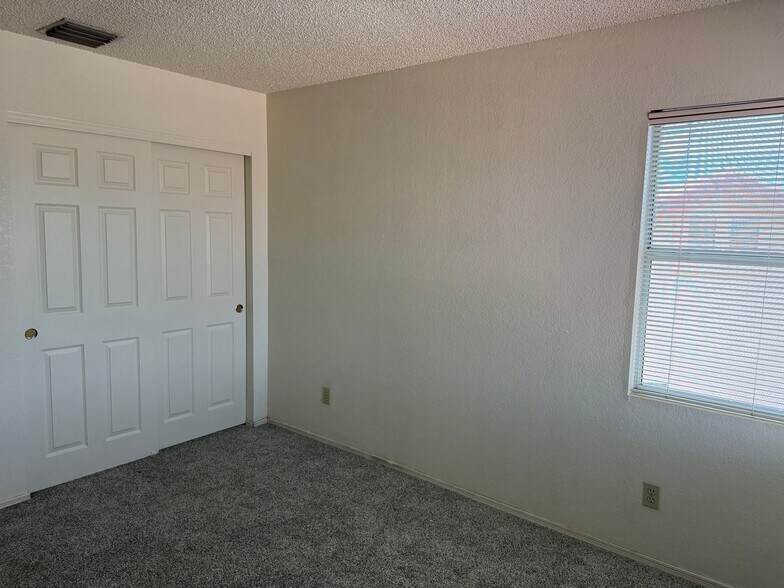 Building Photo - 3579 W Sky Ridge Loop