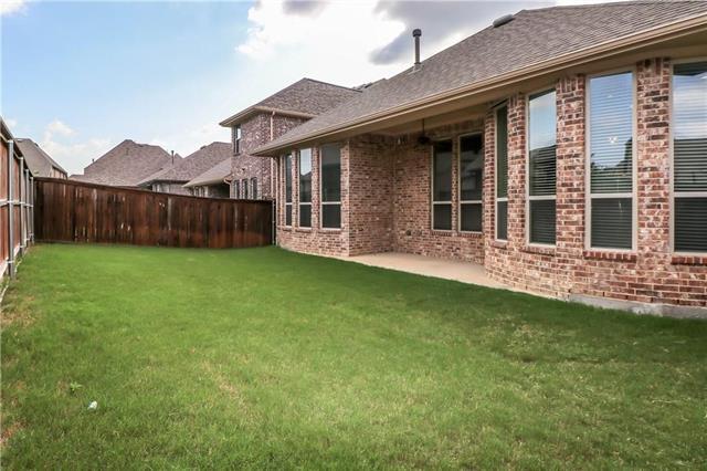 Building Photo - 2866 Nottingham Dr
