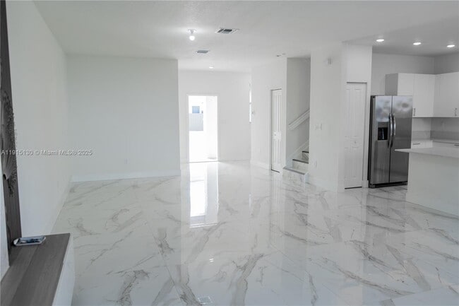 Building Photo - 16144 SW 148th Pl