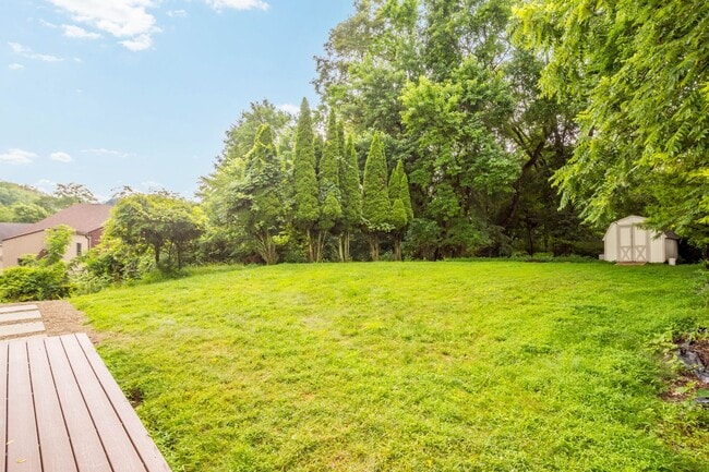 Building Photo - READY FOR MOVE IN! NEWLY RENOVATED 3 BEDRO...