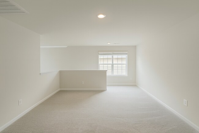 Building Photo - 5514 Hydrangea St