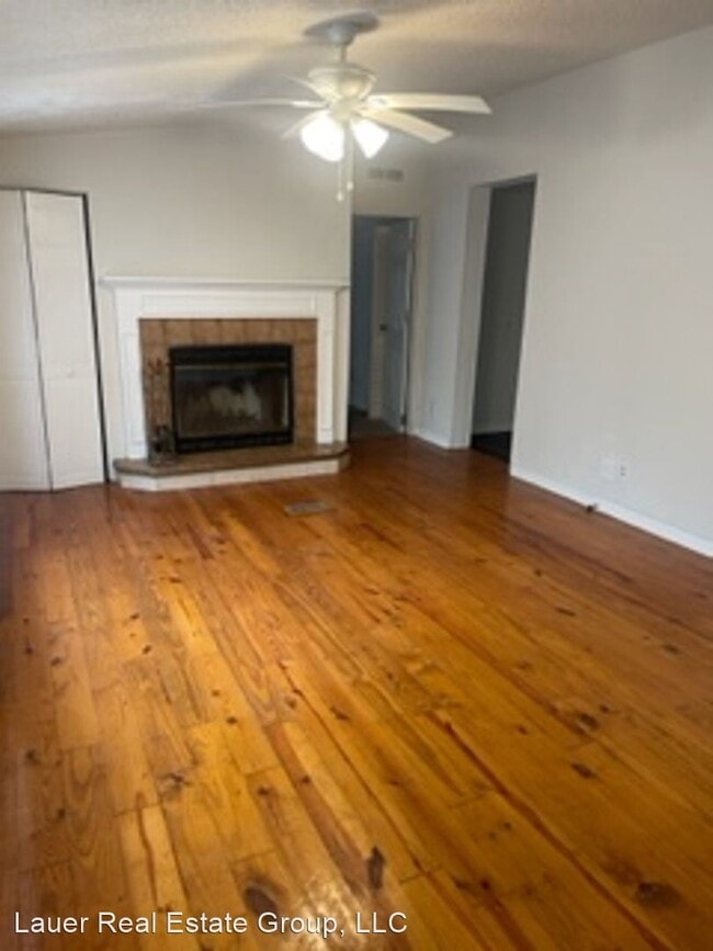 Building Photo - 3 br, 2 bath House - 190 Tobacco Road