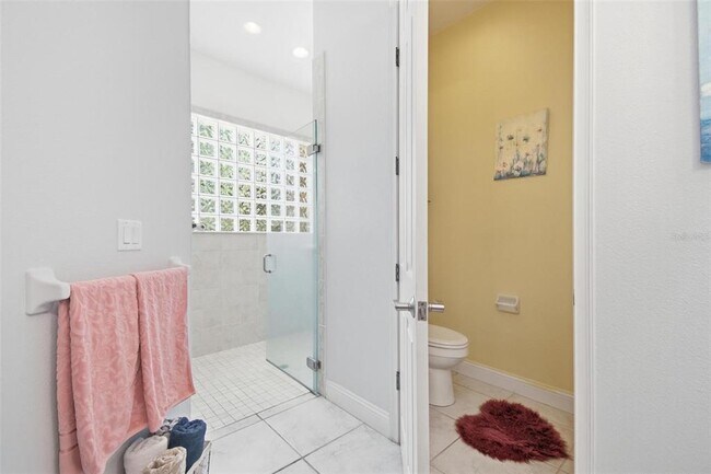 Building Photo - 118 Whispering Pine Dr