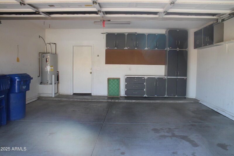 Building Photo - 1143 S Amandes