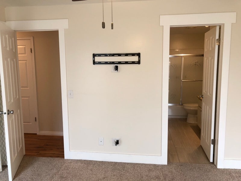 Building Photo - 818 Gatewood Dr