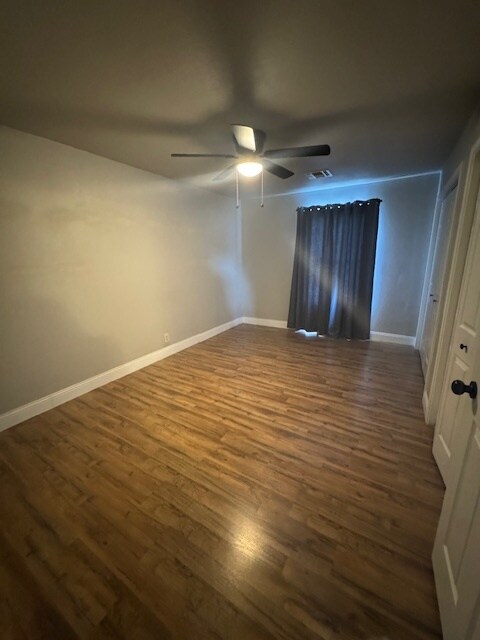Building Photo - 4922 NW Ozmun Ave