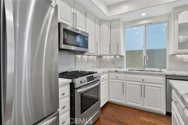 Building Photo - 207 18th St