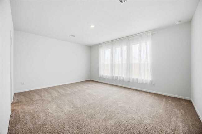 Building Photo - 18206 Spruce Cottage Dr
