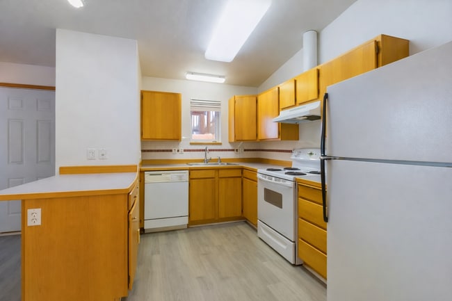 Building Photo - Spacious Home in Prime Location at Fairbanks