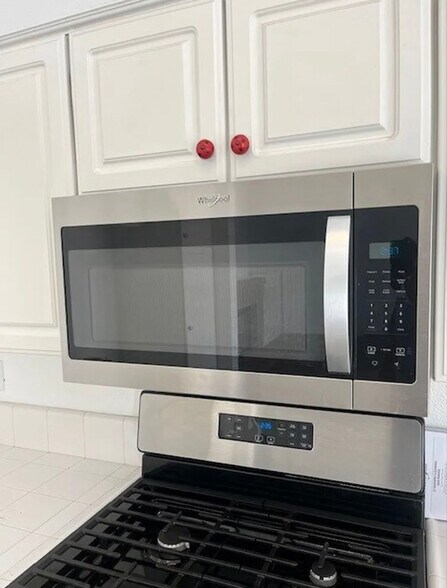 Building Photo - 5444 W Sunnyside Ct