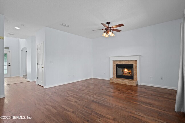 Building Photo - 1701 Windover Pl