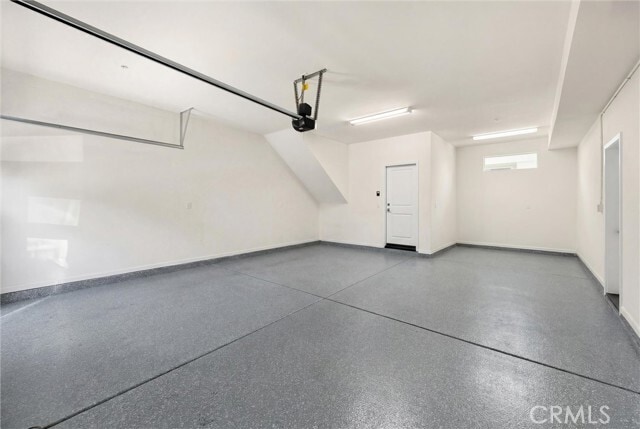 Building Photo - 26 Crown Point Dr