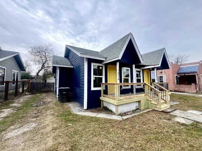 Building Photo - 1828 Texas Ave