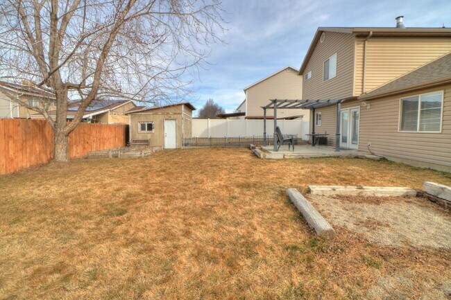 Building Photo - Corner lot with easy access to American Fork and Lehi