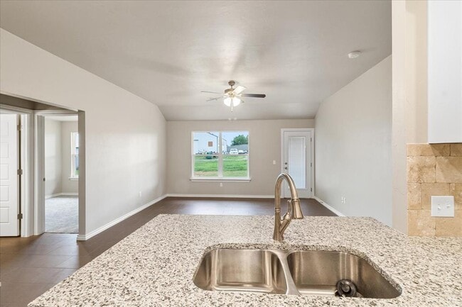 Building Photo - 410 Grove St