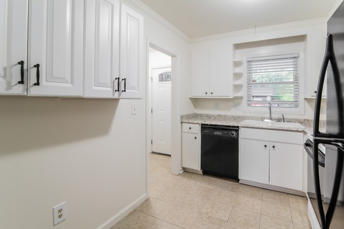 Building Photo - 4508 Outwood Dr