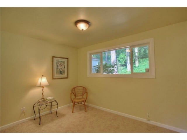 Building Photo - 3BR/1BA Single Family House - Bellevue