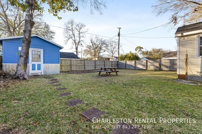 Building Photo - 4765 Churchill Rd