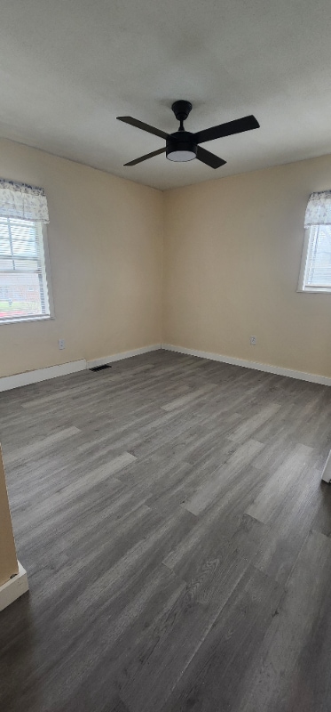 Building Photo - 203 Fleming Dr
