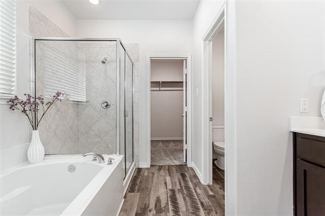 Building Photo - 2148 Miramar Dr