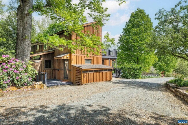 Building Photo - 3278 Plank Rd