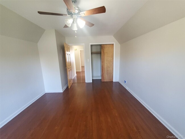 Building Photo - 166-06 Willets Point Blvd