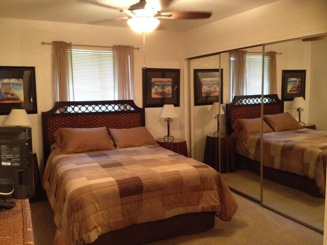 Building Photo - Heart of Old Town Scottsdale