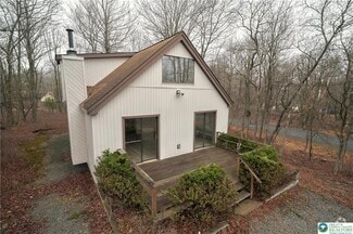 Building Photo - 121 Nosirrah Rd