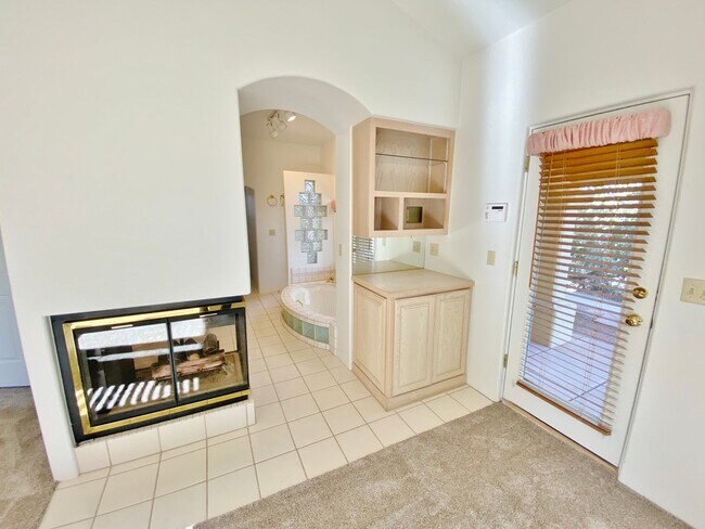 Building Photo - HOUSE - WEST SEDONA - GATED COMMUNITY