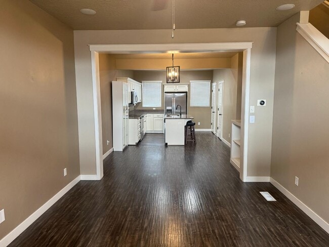 Building Photo - 855 Pantani Ct