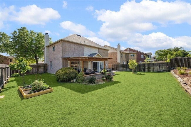 Building Photo - 1116 Collinwood W Dr