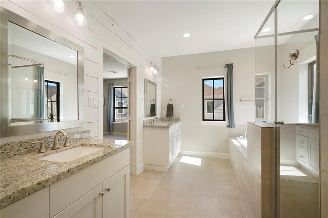 Building Photo - 5905 Petty St