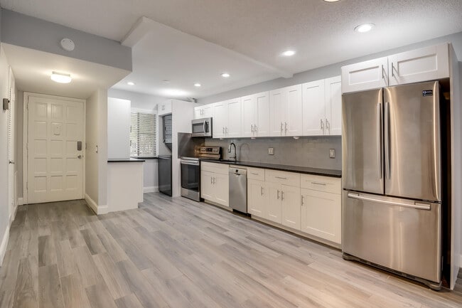 Building Photo - 4801 Esedra Ct