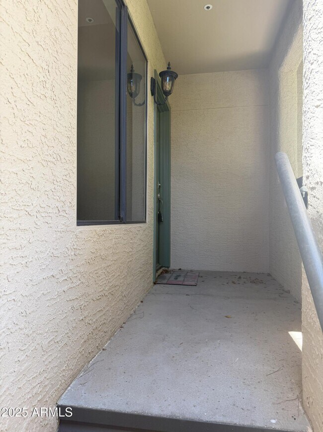 Building Photo - 7008 E Gold Dust Ave