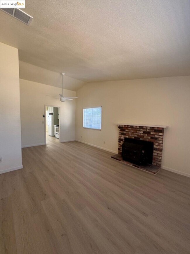 Building Photo - 3323 Blythe Dr