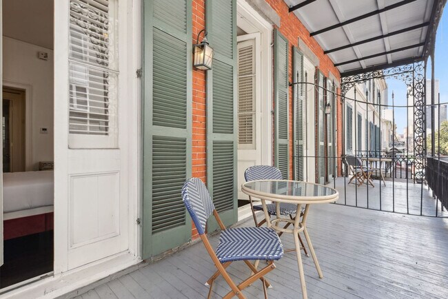 Building Photo - 508 Chartres St