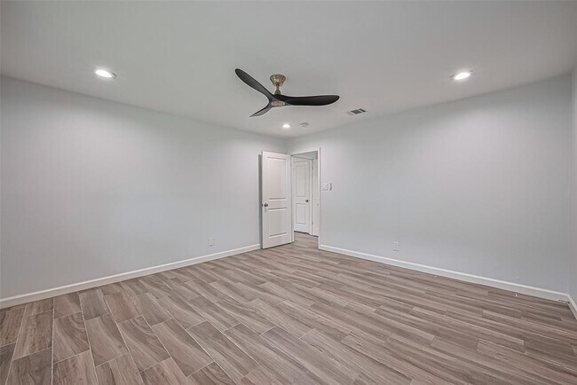 Building Photo - 12319 Attlee Dr