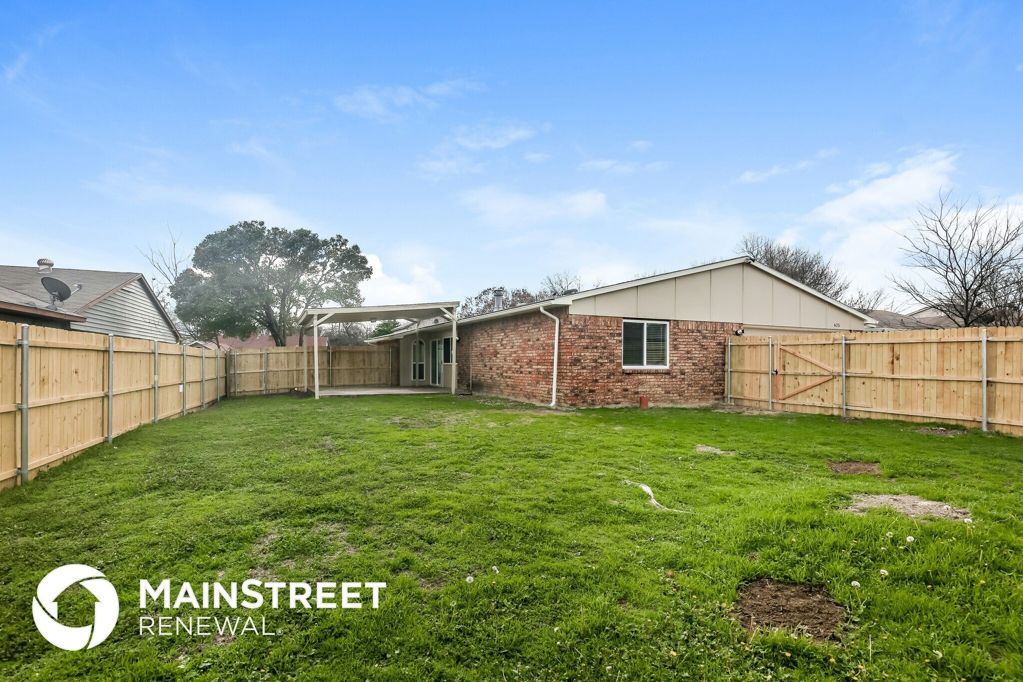 Building Photo - 625 Nora Ln