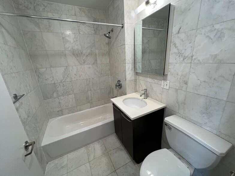 Building Photo - 6515 Booth St