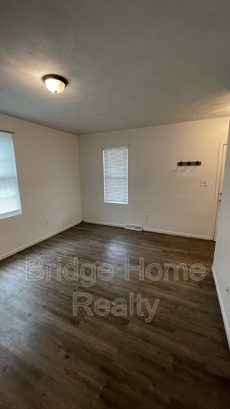 Building Photo - 62 Whiteman Ave
