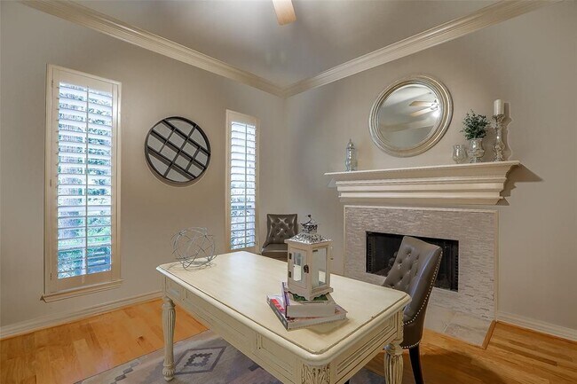 Building Photo - 71 Ivory Moon Pl