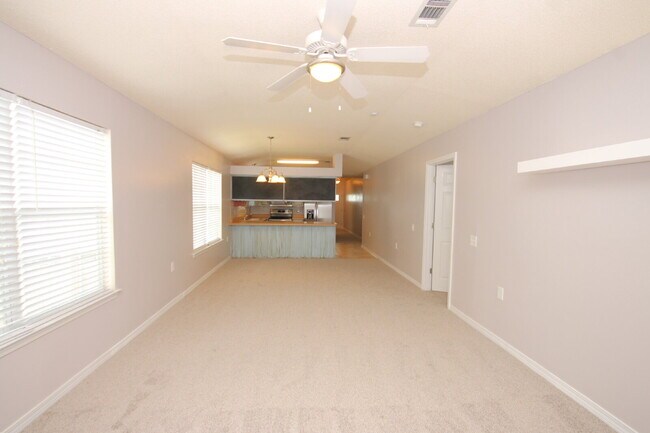 Building Photo - West Pensacola Patio Home Featuring Open Living Design, Stainless Appliances, Private Fenced Yard...