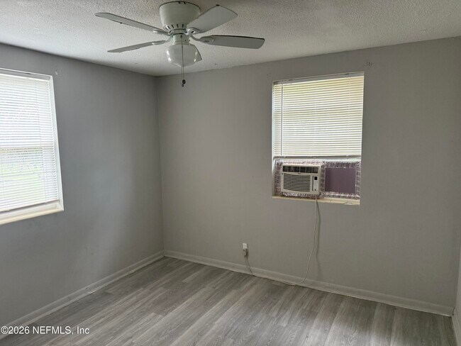 Building Photo - 5659 Ansley St